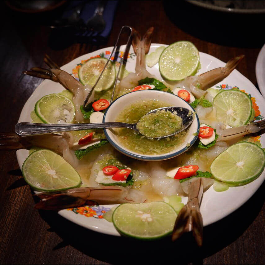 IMG 2469 3 - バンコク・プロンポンのSri Trat(シートラート)でミシュランお墨付きの東タイ料理を！