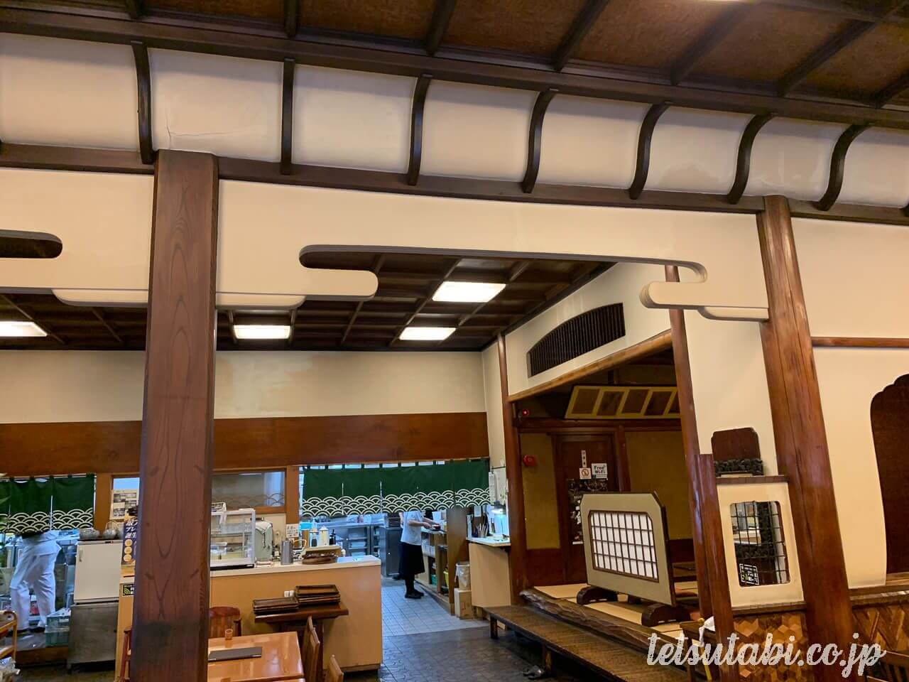 437ad96e8e660e6523e4761188f79e58 - 箱根の玄関 小田原の登録有形文化財「だるま料理店」にて、ごま油100%で揚げた天丼をいただきます！